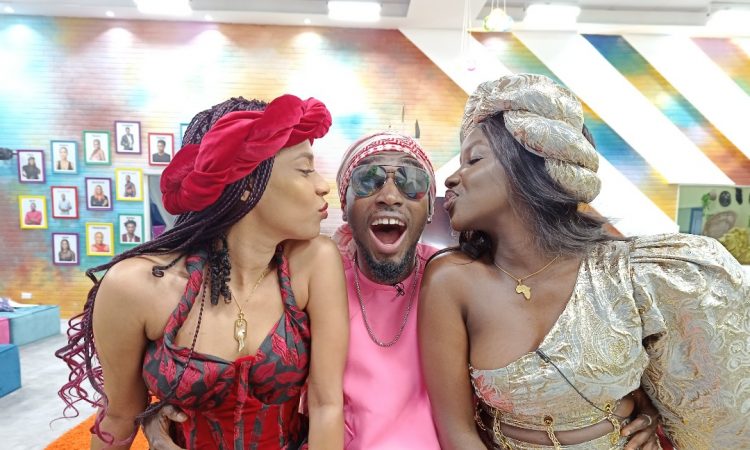 Shon on TECNO PHANTOM - BBNaija Housemate fun moment captured with Phantom X