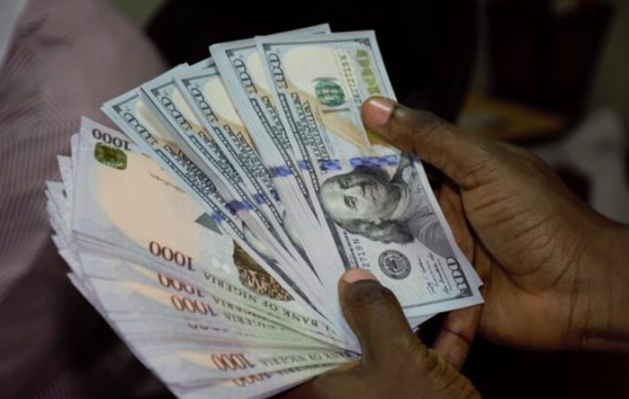 Naira Set To Hit N500 At Parallel Market After CBN Devaluation