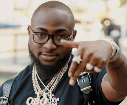 Nigerians go crazy after Davido reveals that his gate-man has 'two ...