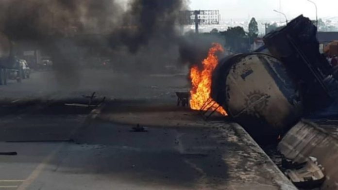 A petrol tanker has been gutted by fire in the Lacasera area of Mile 2, Lagos State. Some vehicles around the premises were also reportedly razed by the inferno on Thursday. The driver was said to be conveying the petrol to a destination in the state when he lost control of the vehicle. It was learnt that the truck overturned, resulting in a spillage that reportedly burst into flames. The spokesperson for the state Fire Service, Jamiu Dosunmu, said the fire had been extinguished, adding that the no death was recorded. The Director-General, Lagos State Emergency Management Agency, Olufemi Oke-Osanyintolu, said some stationary trucks were also affected during the fire incident, adding that efforts were on to evacuate the burnt truck from the road. Oke-Osanyintolu said, “The Agency received distress calls concerning the above which occurred around 1am and activated its emergency response plan.