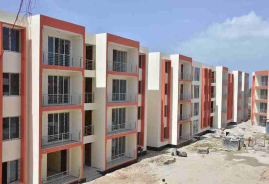Economic Sustainability Plan - FG to build 300,000 houses for Nigerians – Presidency
