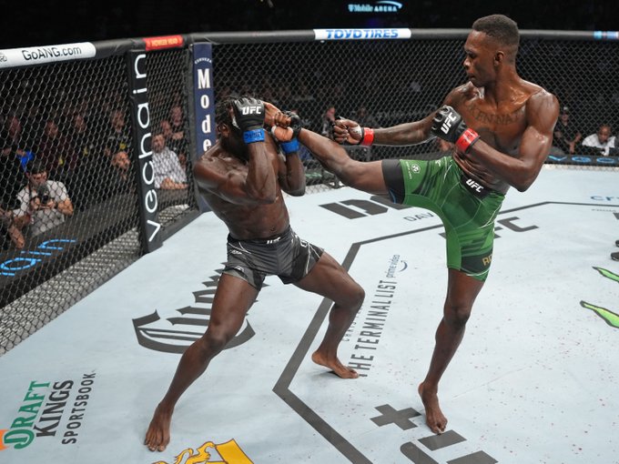 BREAKING: Israel Adesanya defeats Cannonier to retain UFC middleweight ...