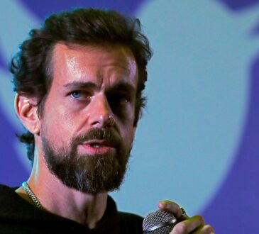 Twitter CEO defends Trump ban