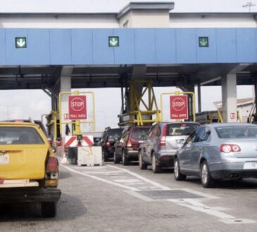 Occupy Lekki: Police order men to remain at tollgate indefinitely