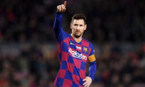 Barcelona will offer Lionel Messi a new contract to keep him at the club until 2023