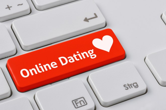 Why Online Dating Platforms Belong in Your Dating Strategy