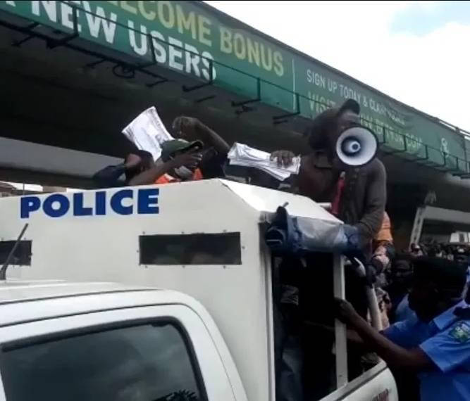 Police Arrests 4 Journalists, 18 Others Protesting Against Fuel Hike In Lagos